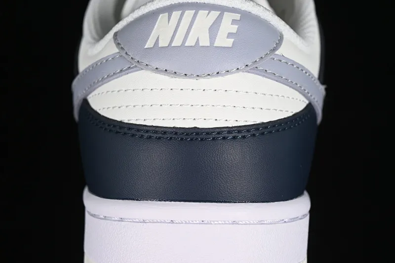All Categories Nk SB Dunk Series Nk SB Dunk Low Low-top sneakers Nk SB Dunk Low Simple blue color Low-top casual sports skateboard shoes HV2390-100